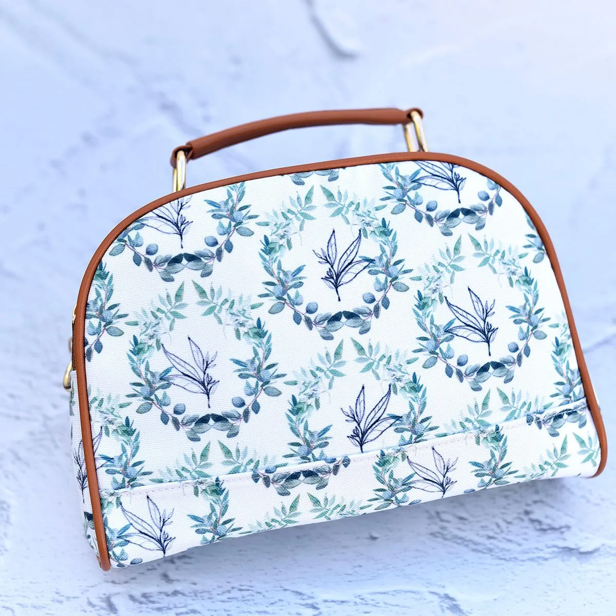 Crescent-Sling Bag
