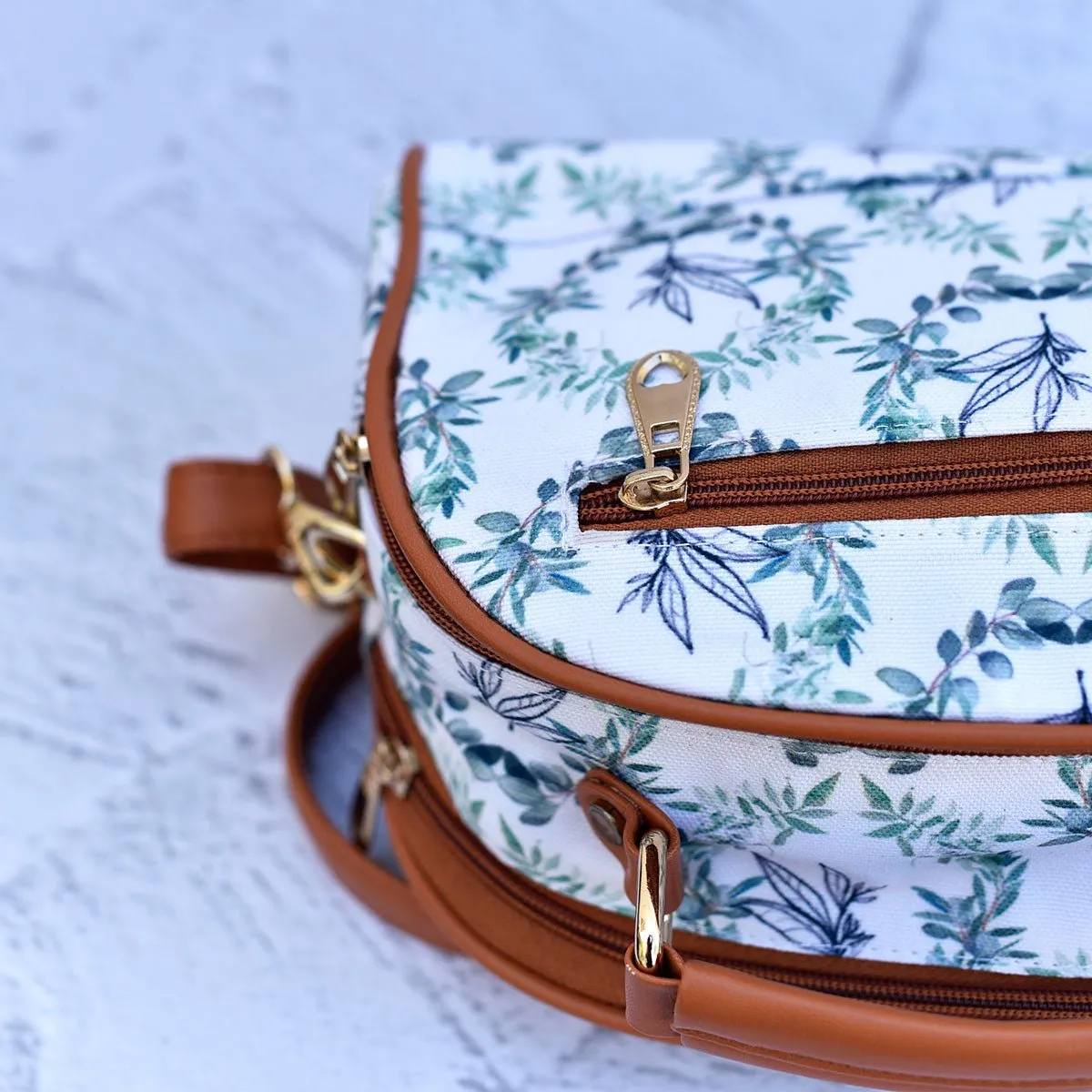 Crescent-Sling Bag