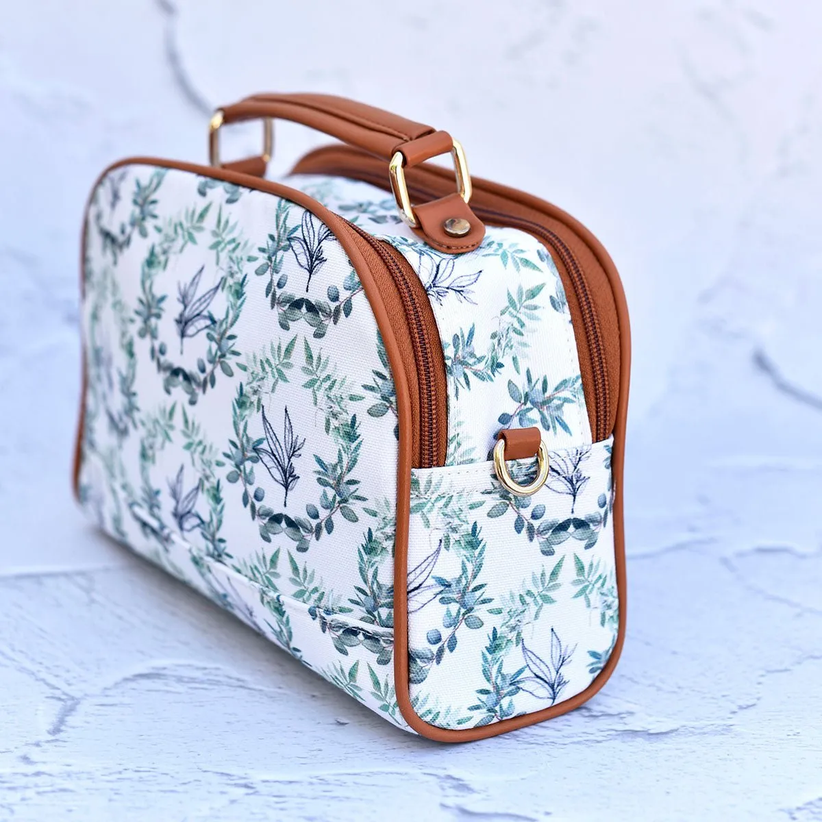 Crescent-Sling Bag
