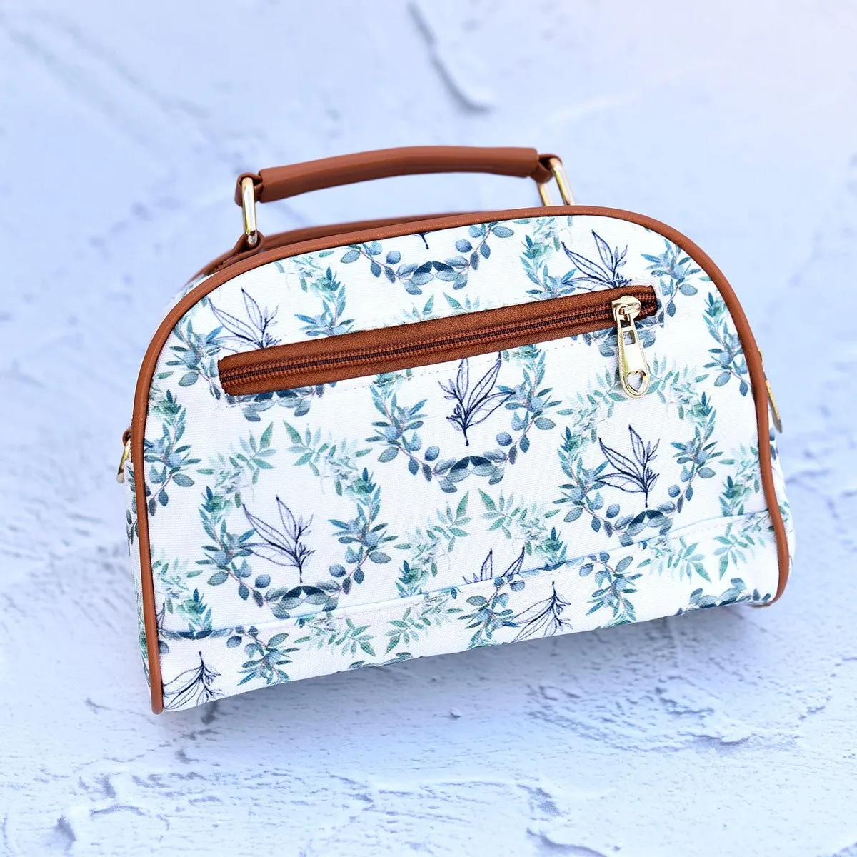 Crescent-Sling Bag