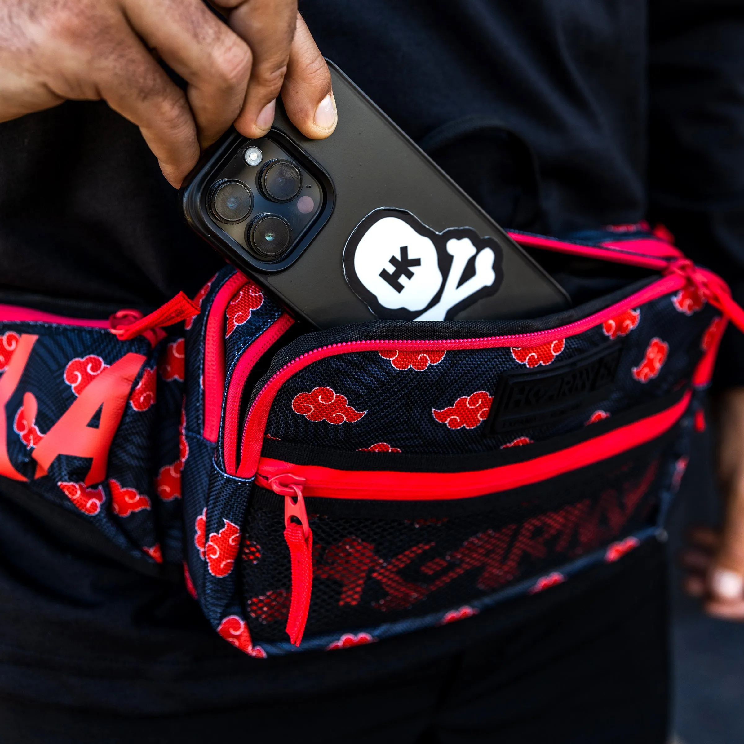 Expand - Sling Bag - Devastation Kloud